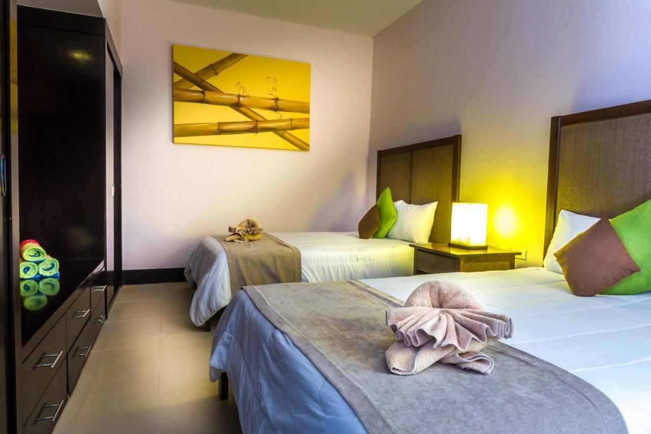 Aldea Thai 306 *